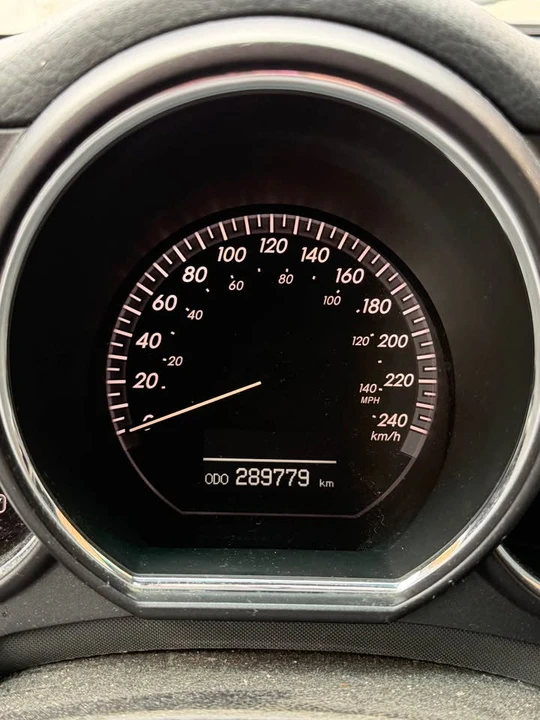 2006 Lexus RX 2nd Gen - Image 12 of 12