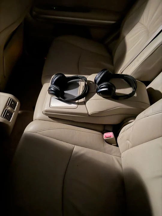 2006 Lexus RX 2nd Gen - Image 10 of 15