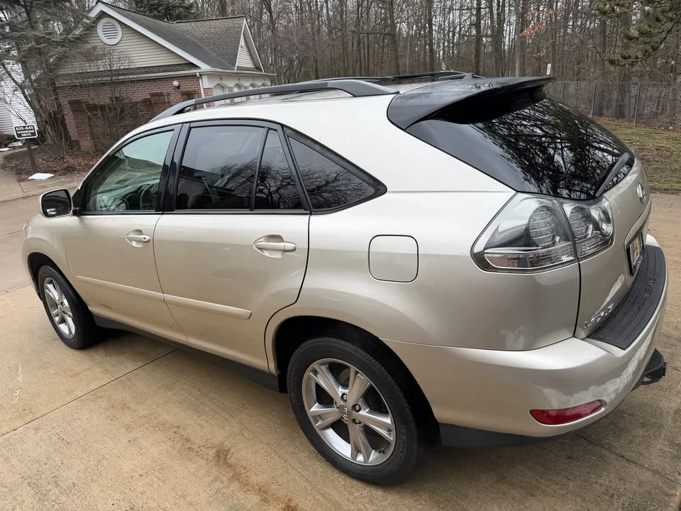 2006 Lexus RX 2nd Gen - Image 2 of 15