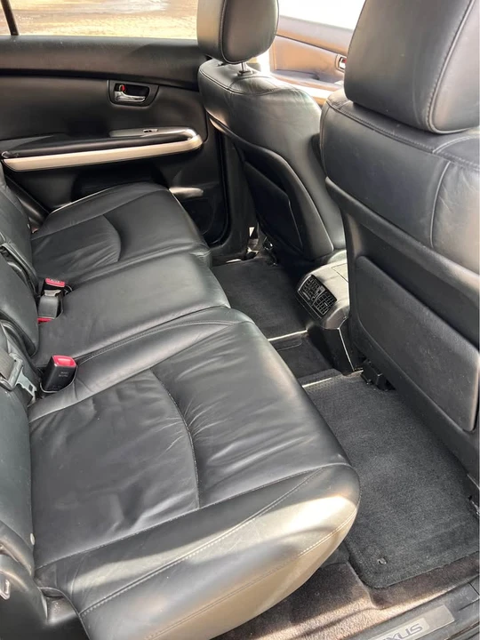 2006 Lexus RX 2nd Gen - Image 17 of 19