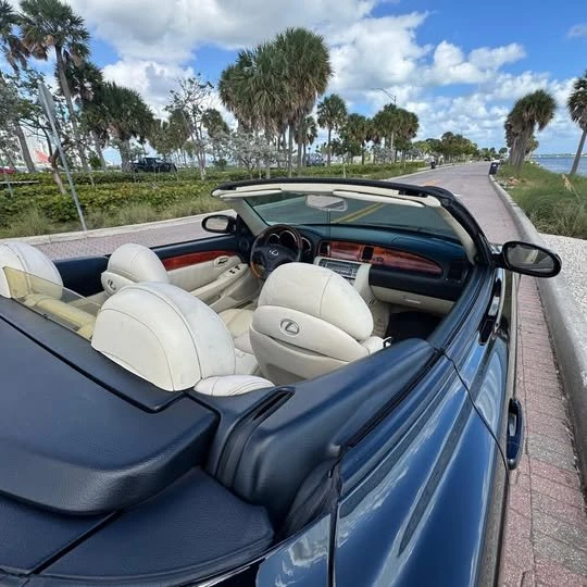 2006 Lexus SC430 - Image 10 of 16