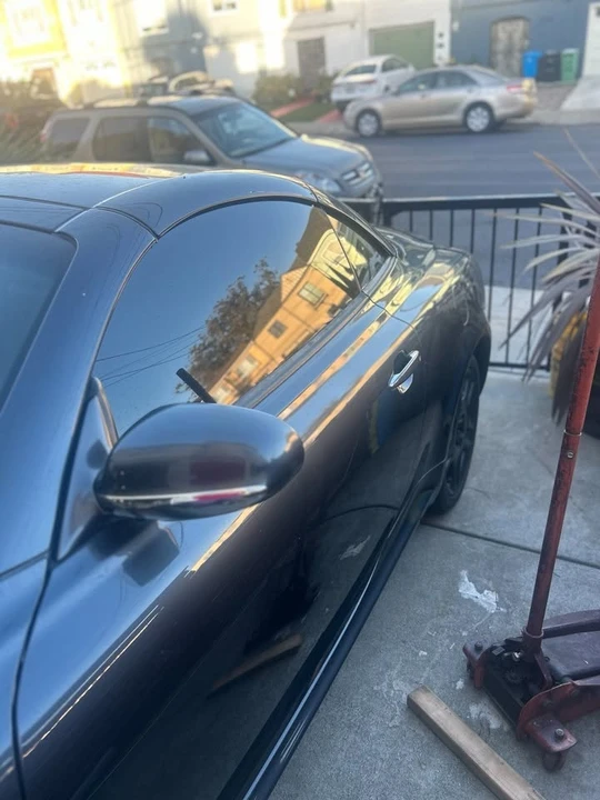 2006 Lexus SC430 - Image 2 of 18
