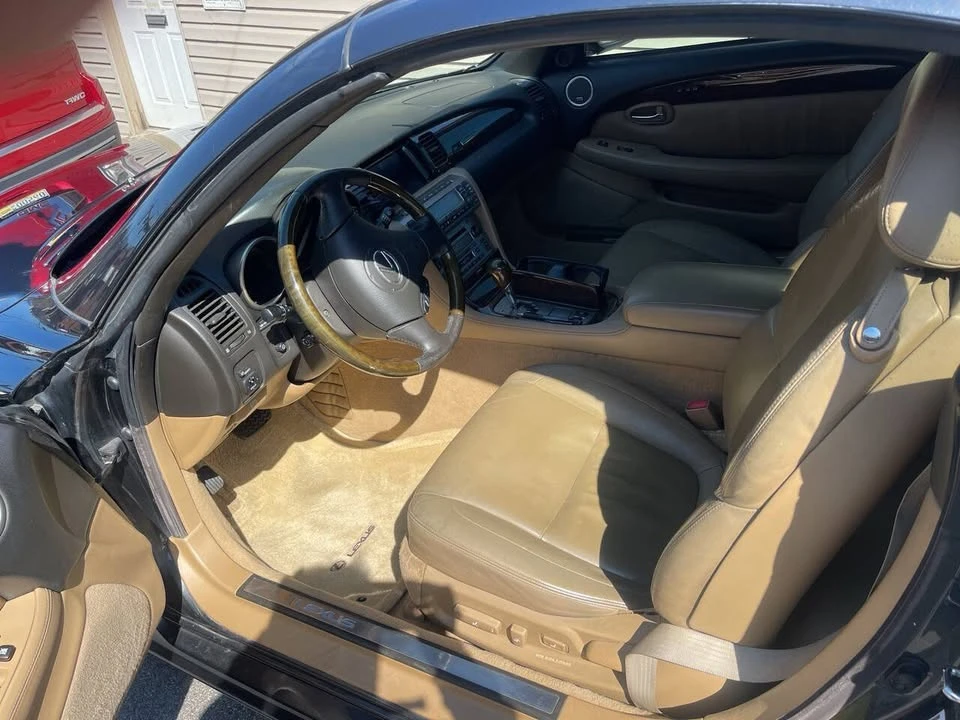 2006 Lexus SC430 - Image 10 of 15