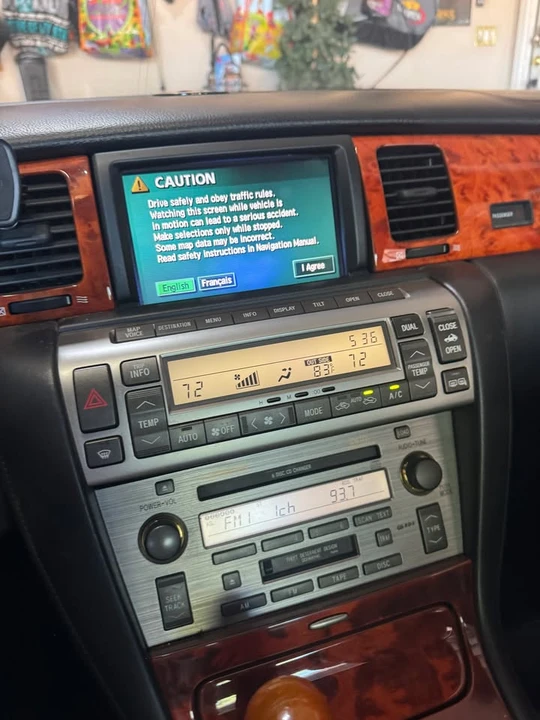 2006 Lexus SC430 - Image 9 of 11