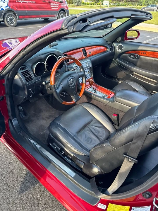 2006 Lexus SC430 - Image 3 of 12