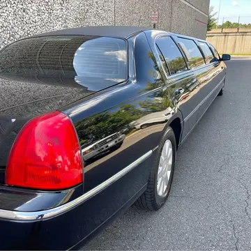 2006 Lincoln Continental Executive Sedan 4D