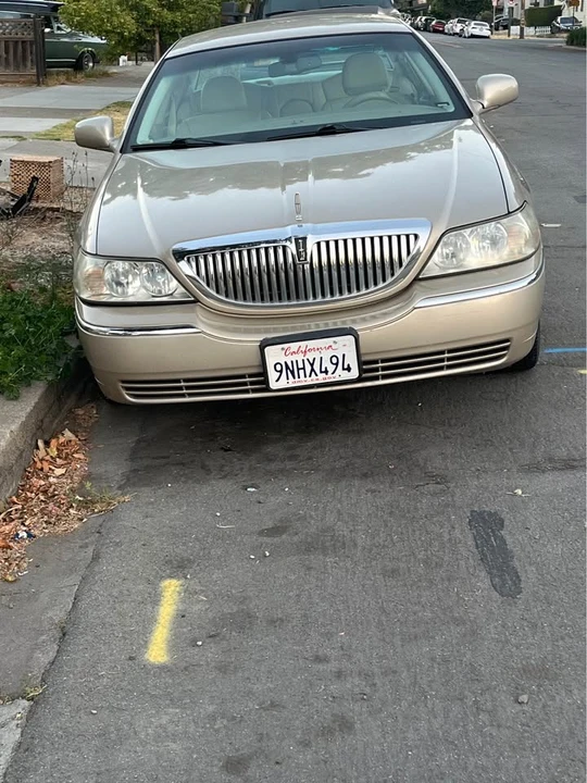 2006 Lincoln Continental - Image 7 of 9