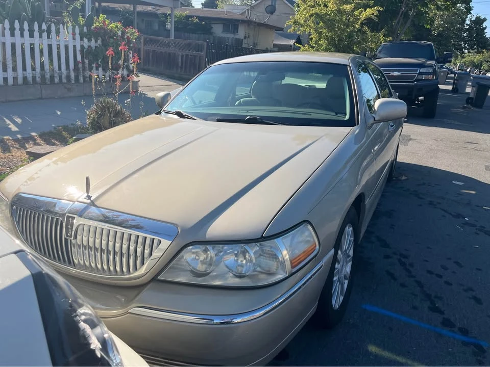 2006 Lincoln Continental - Image 6 of 9