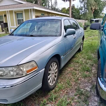 2006 Lincoln Continental Sedan 4D
