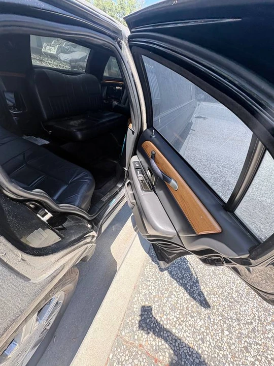 2006 Lincoln Continental - Image 4 of 11