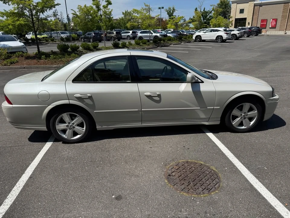 2006 Lincoln LS - Image 2 of 9