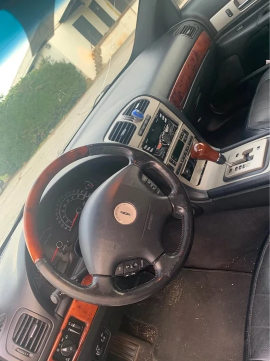 2006 Lincoln LS - Image 4 of 13