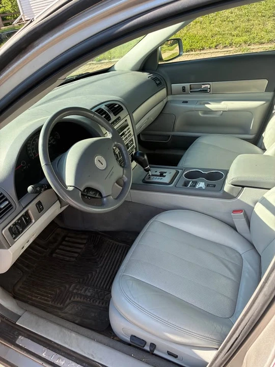 2006 Lincoln LS - Image 2 of 8