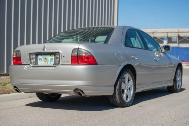 2006 Lincoln LS - Image 2 of 7