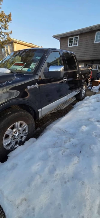 2006 Lincoln Mark LT - Image 8 of 9