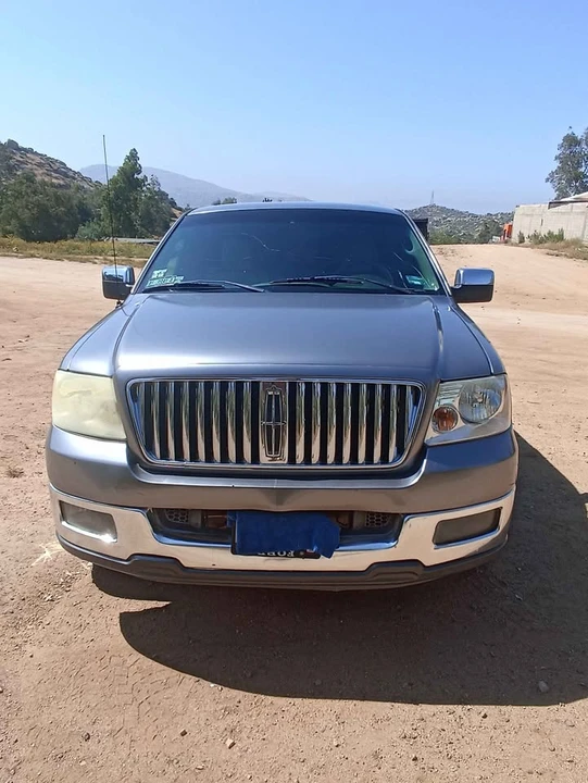 2006 Lincoln Mark LT - Image 7 of 10