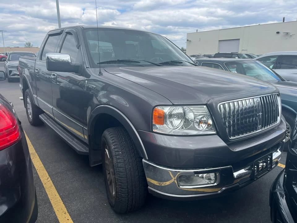 2006 Lincoln Mark LT - Image 2 of 6