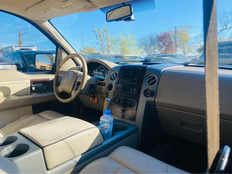 2006 Lincoln Mark LT - Image 6 of 9