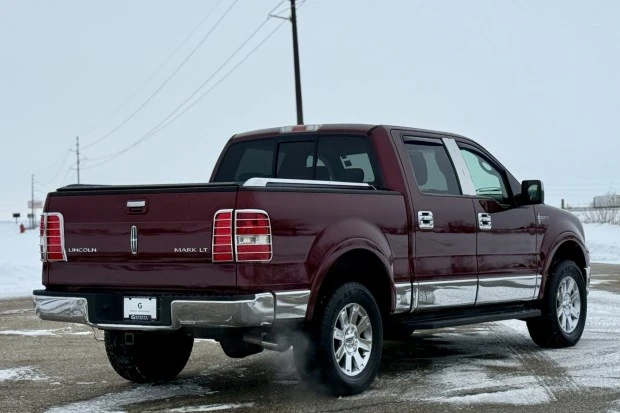 2006 Lincoln Mark LT - Image 2 of 7