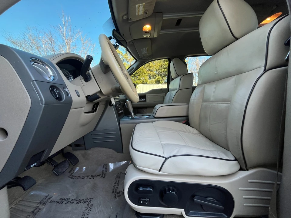 2006 Lincoln Mark LT - Image 18 of 21