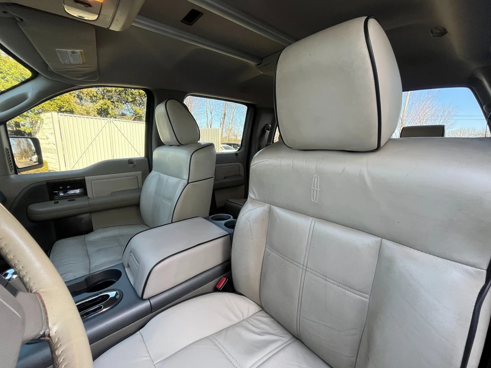 2006 Lincoln Mark LT - Image 20 of 21