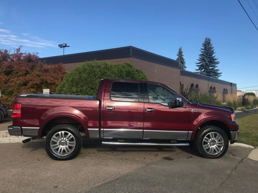 2006 Lincoln Mark LT - Image 2 of 6