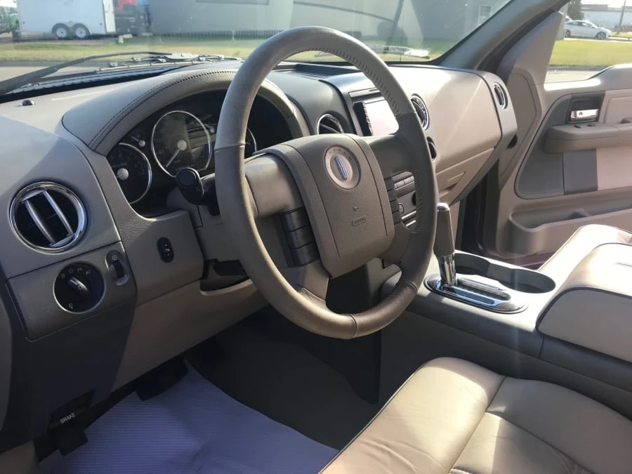 2006 Lincoln Mark LT - Image 4 of 6