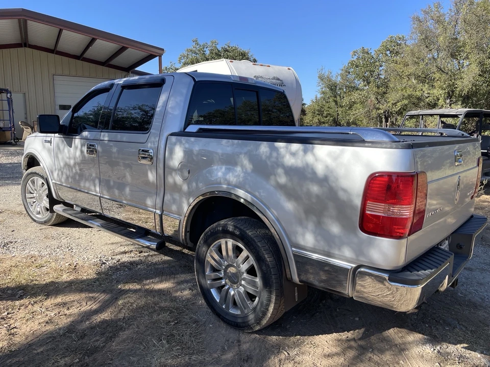 2006 Lincoln Mark LT - Image 4 of 21