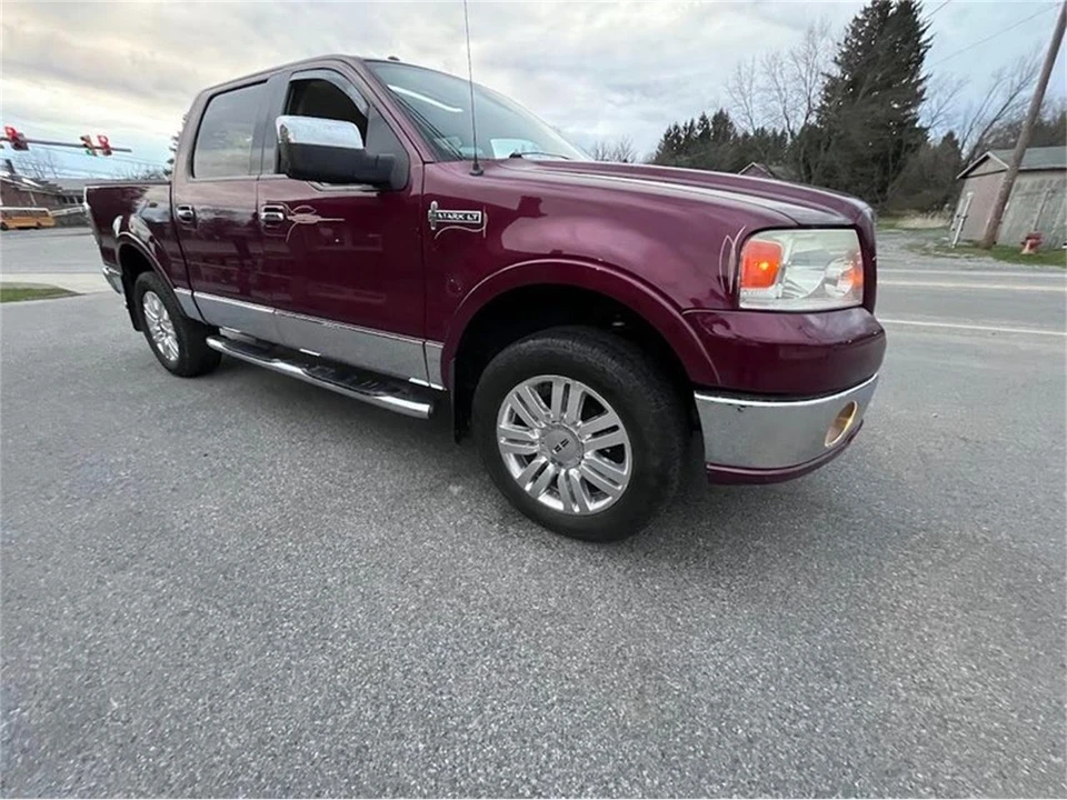 2006 Lincoln Mark LT - Image 11 of 30