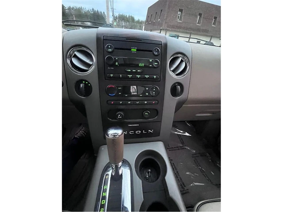 2006 Lincoln Mark LT - Image 27 of 30