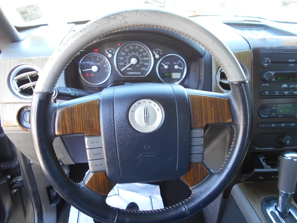 2006 Lincoln Mark LT - Image 10 of 20