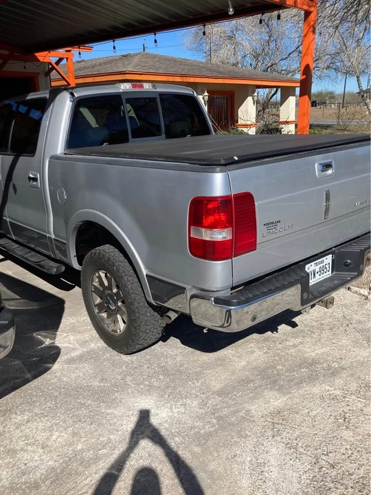 2006 Lincoln Mark LT - Image 4 of 10