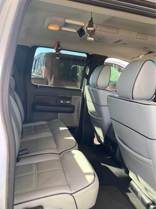 2006 Lincoln Mark LT - Image 6 of 10