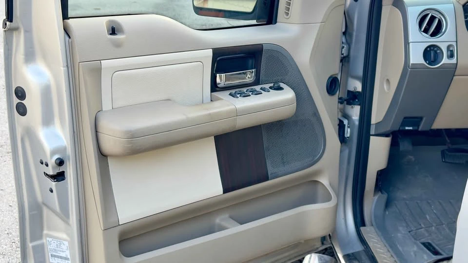 2006 Lincoln Mark LT - Image 5 of 19