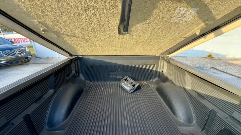 2006 Lincoln Mark LT - Image 13 of 19