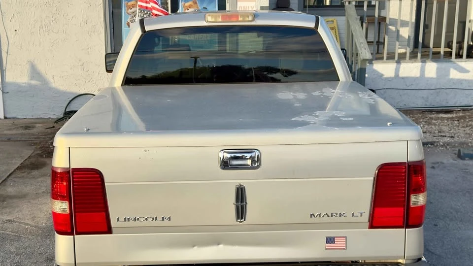 2006 Lincoln Mark LT - Image 19 of 19