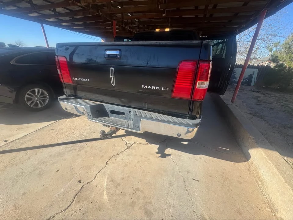 2006 Lincoln Mark LT - Image 6 of 9