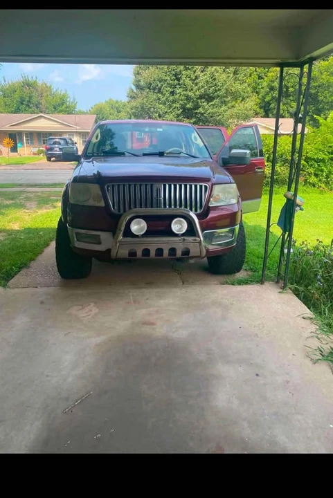 2006 Lincoln Mark LT - Image 6 of 11
