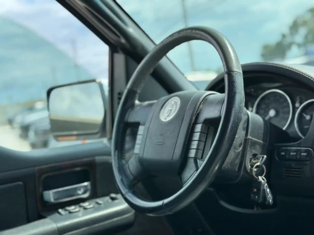 2006 Lincoln Mark LT - Image 9 of 15