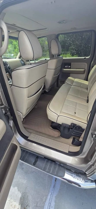 2006 Lincoln Mark LT - Image 5 of 8