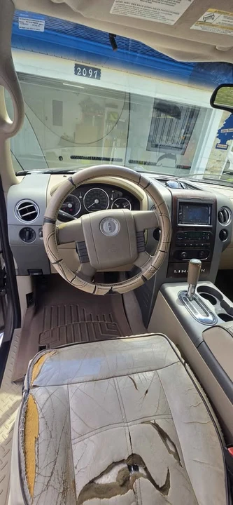 2006 Lincoln Mark LT - Image 4 of 8