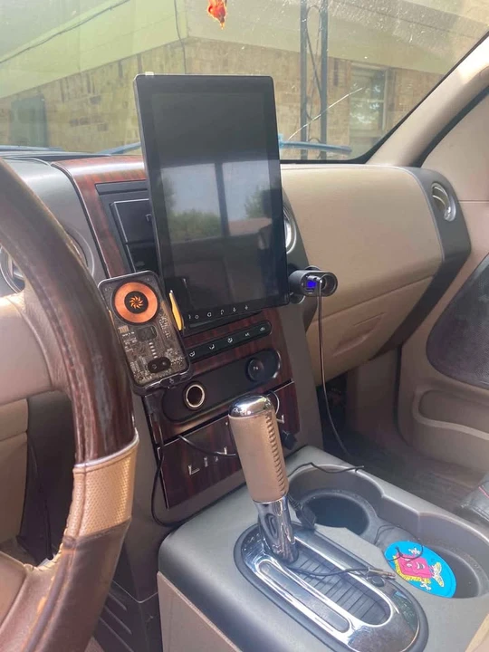 2006 Lincoln Mark LT - Image 10 of 11