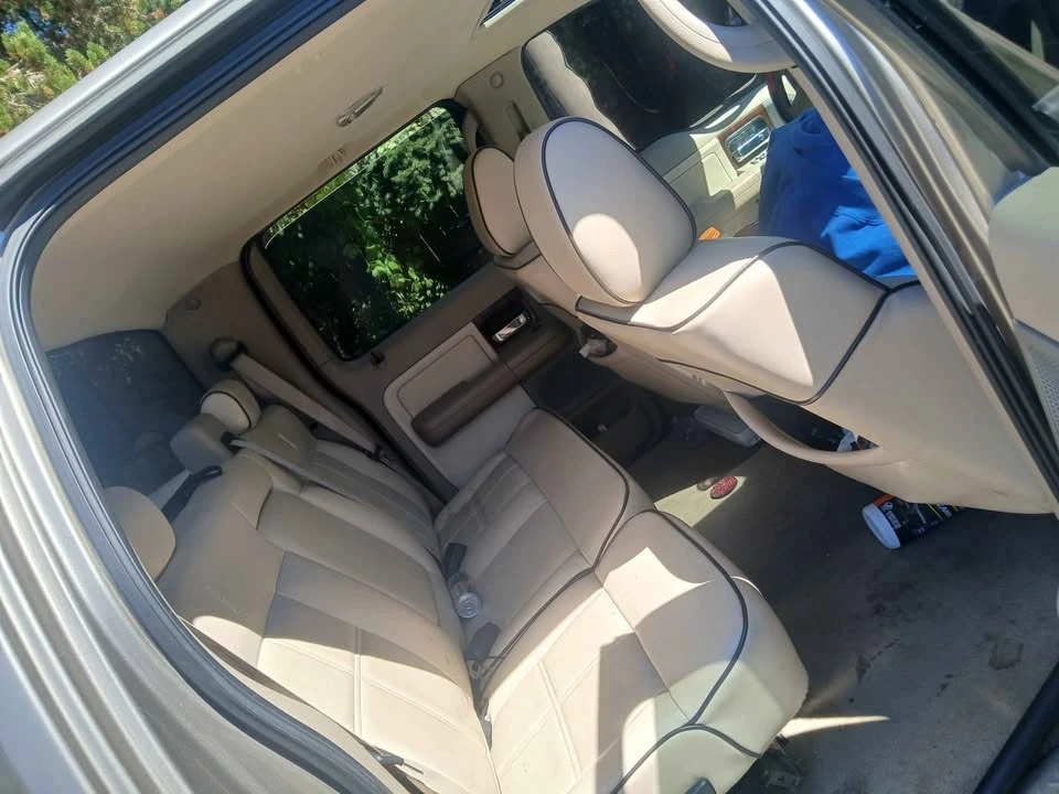 2006 Lincoln Mark LT - Image 2 of 6
