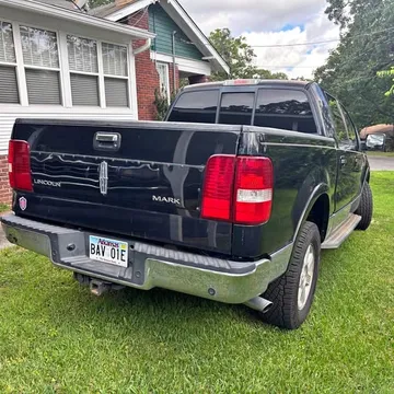 2006 Lincoln Mark LT Pickup 4D 6 1/2 ft
