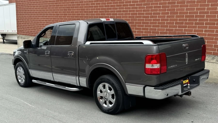 2006 Lincoln Mark LT - Image 3 of 10