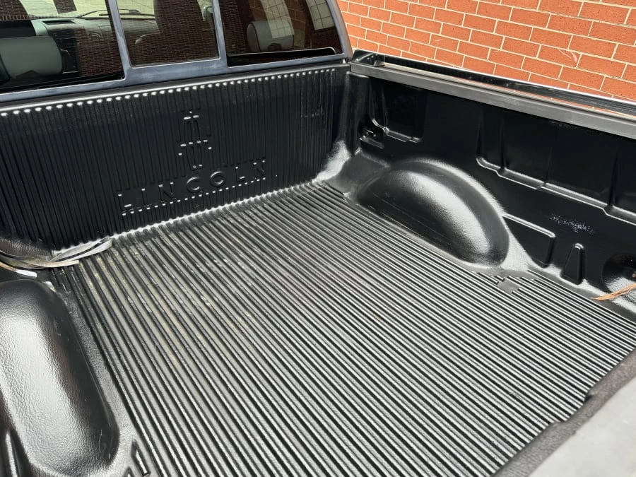 2006 Lincoln Mark LT - Image 10 of 10