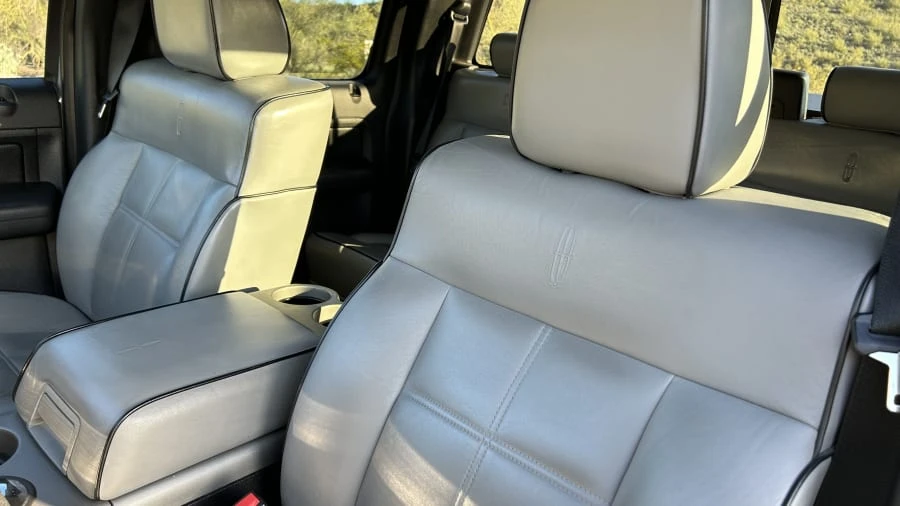 2006 Lincoln Mark LT - Image 8 of 16