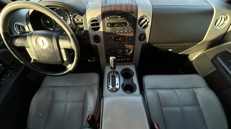 2006 Lincoln Mark LT - Image 13 of 16