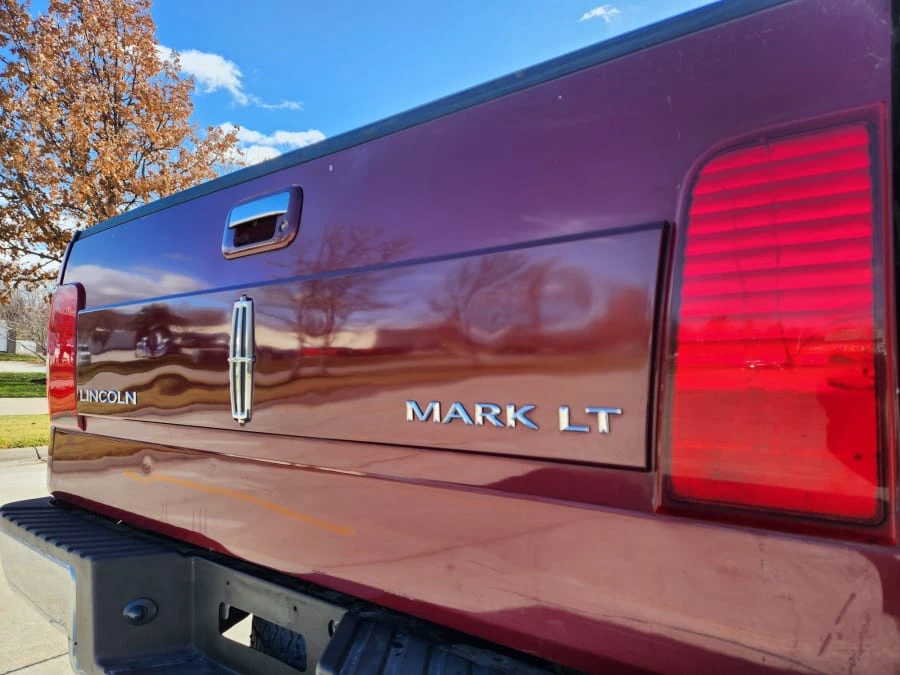2006 Lincoln Mark LT - Image 5 of 28