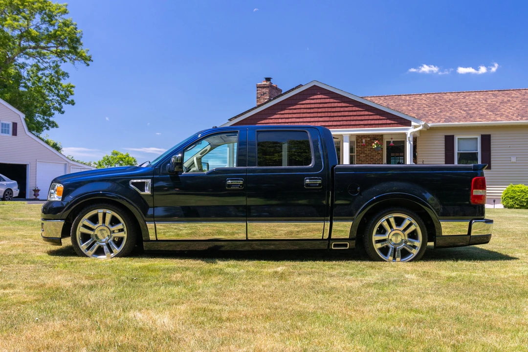 2006 Lincoln Mark LT - Image 10 of 31